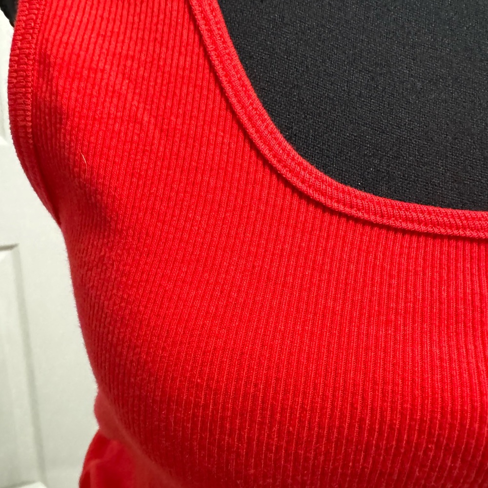 GAP Ribbed Tank - Picture 2 of 4